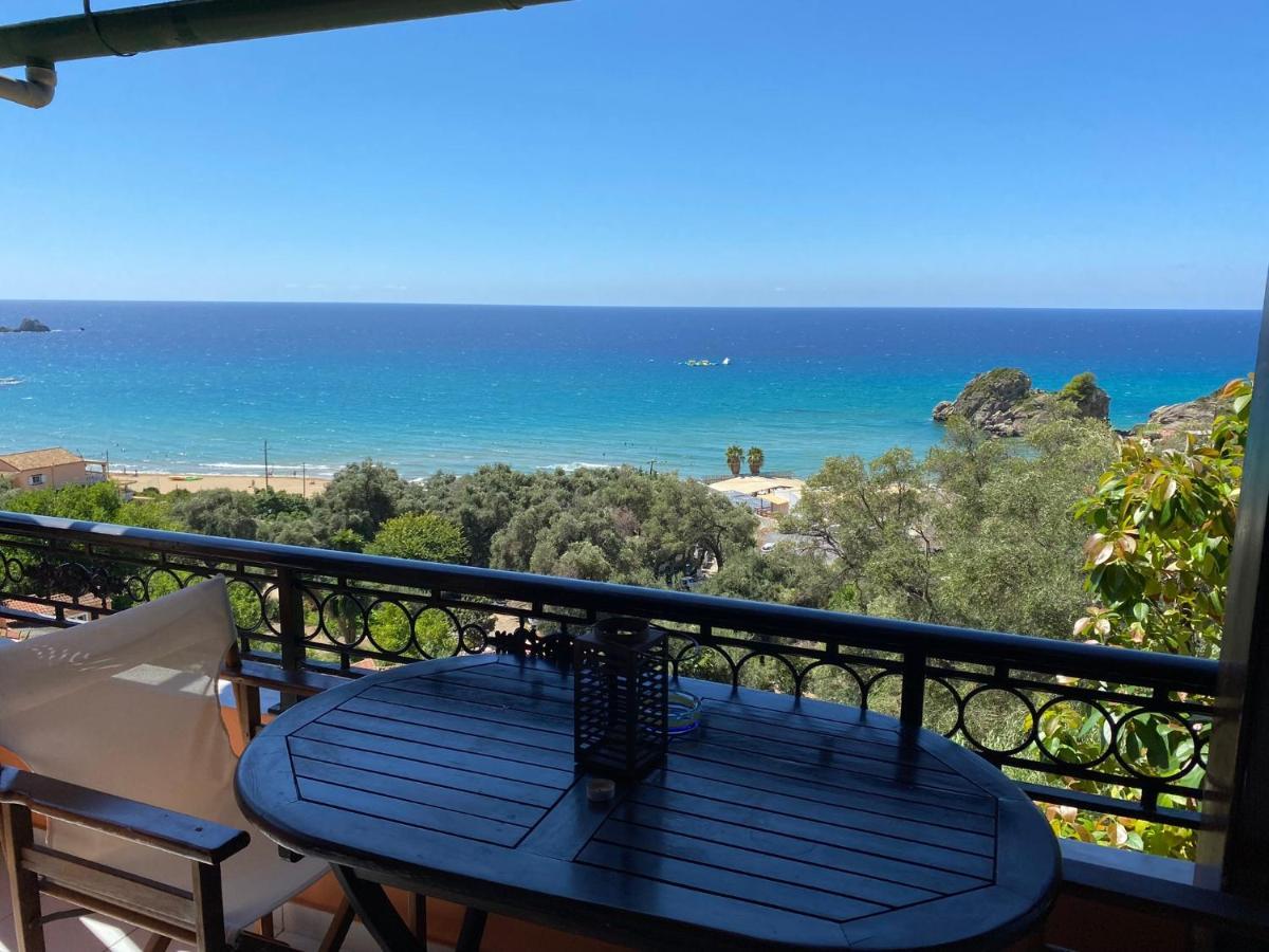 Papadatos Apts With Amazing View - 5Mins From The Beach Kontogialos Exterior photo