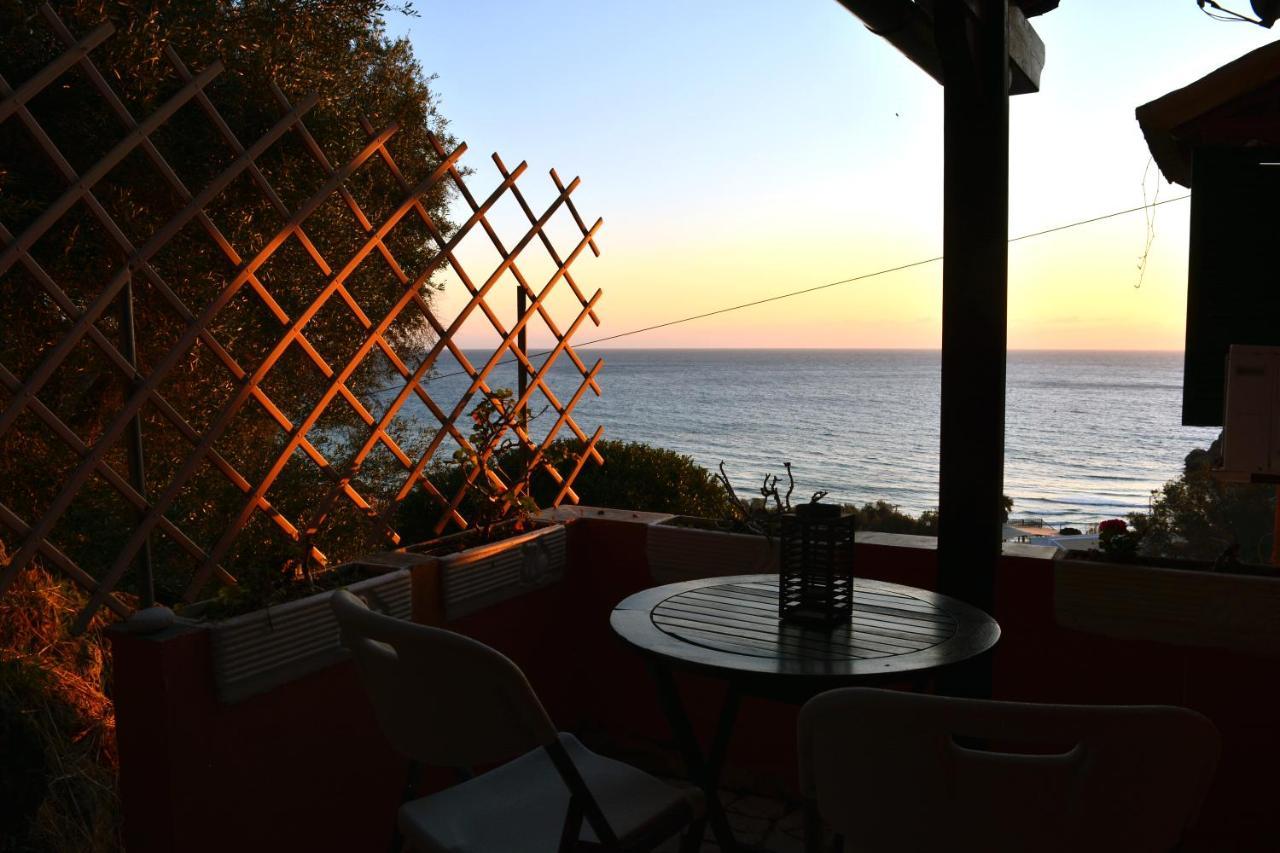 Papadatos Apts With Amazing View - 5Mins From The Beach Kontogialos Exterior photo