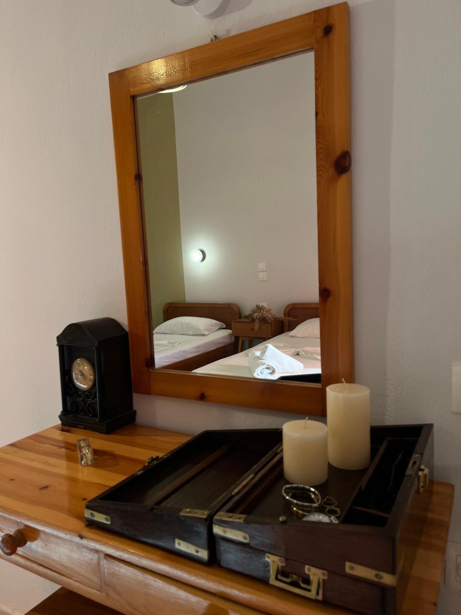 Papadatos Apts With Amazing View - 5Mins From The Beach Kontogialos Exterior photo