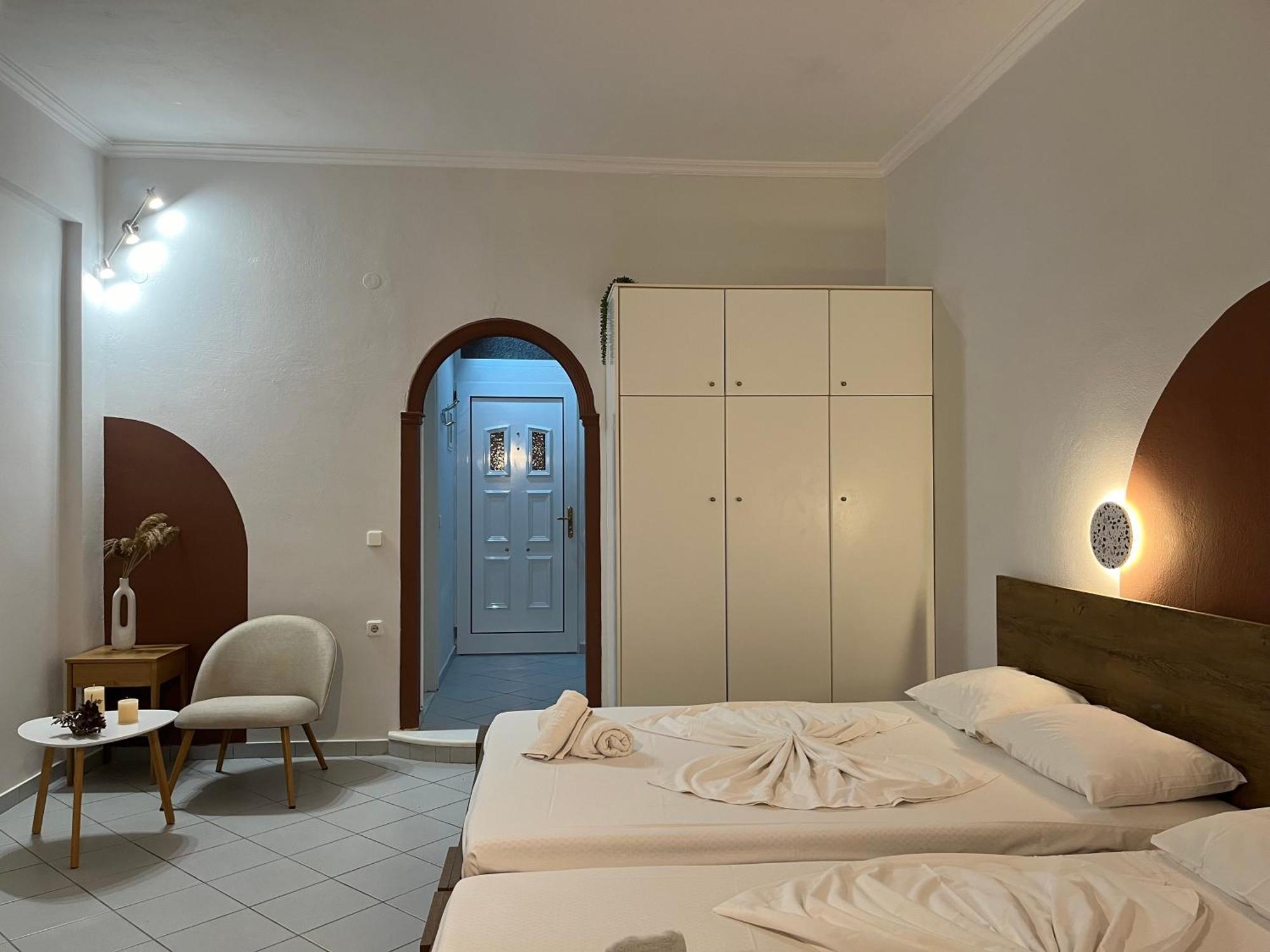 Papadatos Apts With Amazing View - 5Mins From The Beach Kontogialos Exterior photo