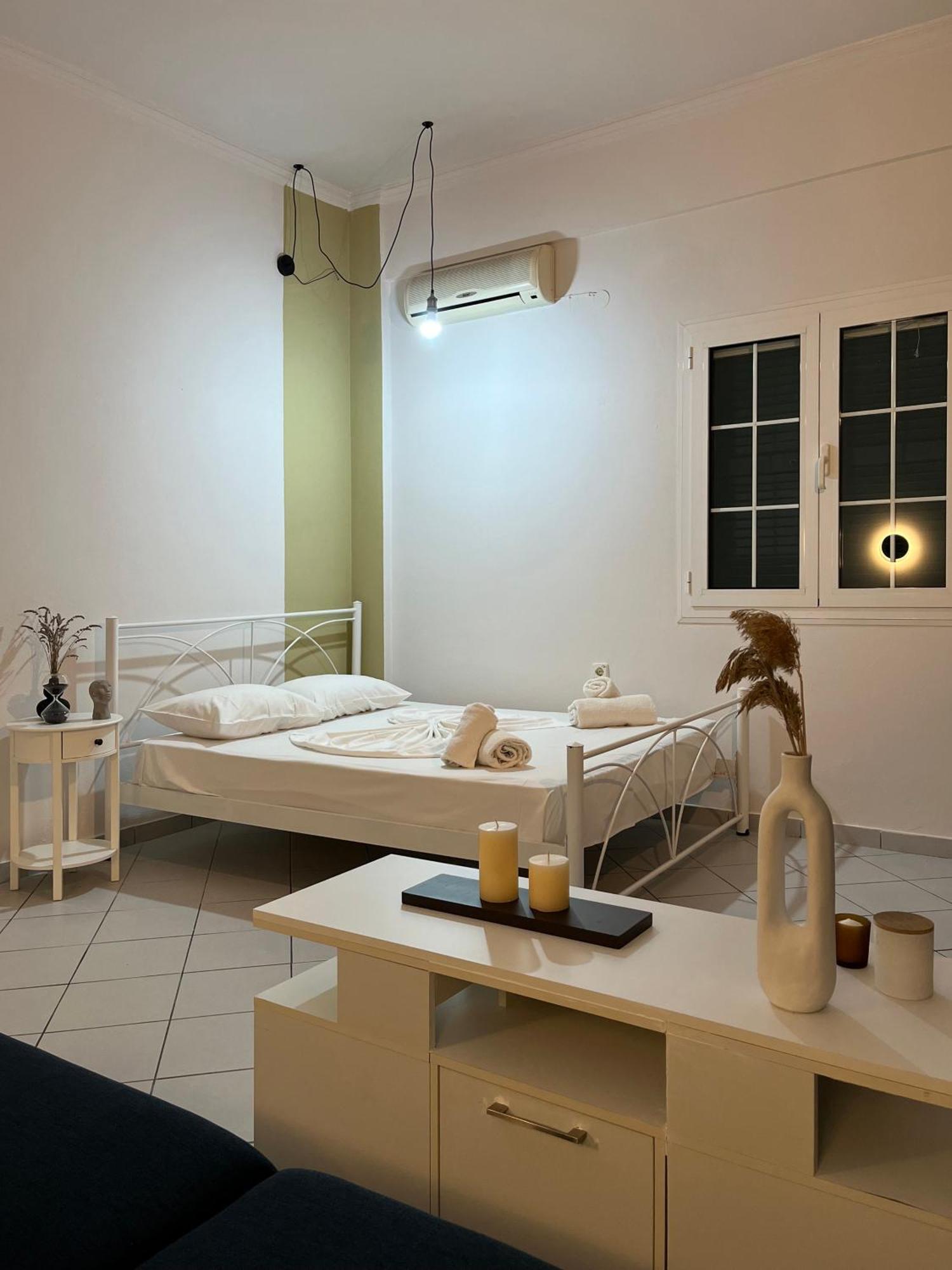 Papadatos Apts With Amazing View - 5Mins From The Beach Kontogialos Exterior photo
